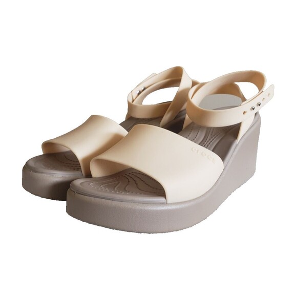 CROCS Brooklyn Ankle Strap Wedge Platform Comfort Sandal Shiitake Lady Sz 10 NEW - Picture 1 of 11